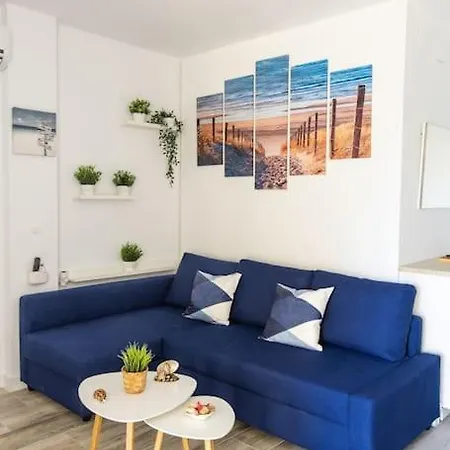 Enjoy La Carihuela At 4 Min.terrace & Pool. * Торремолінос