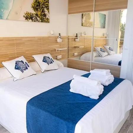 Enjoy La Carihuela At 4 Min.terrace & Pool. Апартаменти *