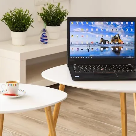 Apartament Enjoy La Carihuela At 4 Min.terrace & Pool. *