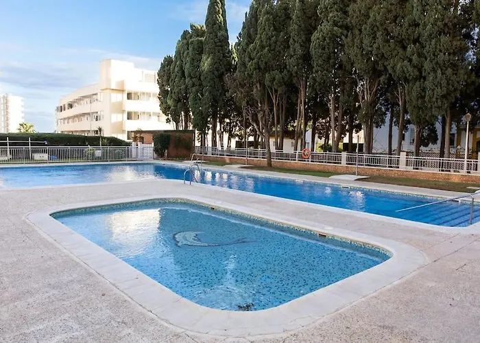 Enjoy La Carihuela At 4 Min.terrace & Pool. Torremolinos
