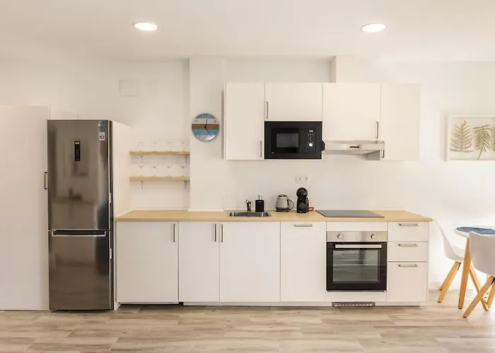 Enjoy La Carihuela At 4 Min.terrace & Pool. Torremolinos