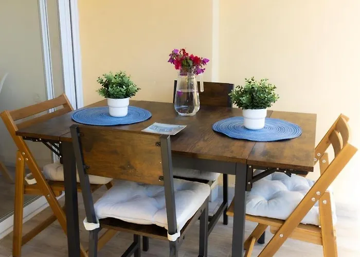 Enjoy La Carihuela At 4 Min.terrace & Pool. Apartment