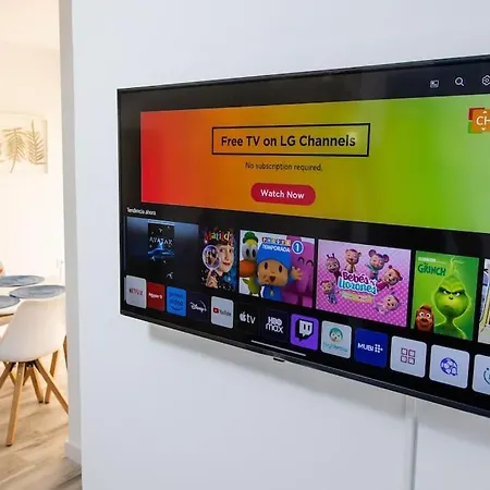 Enjoy La Carihuela At 4 Min.terrace & Pool. Apartamento